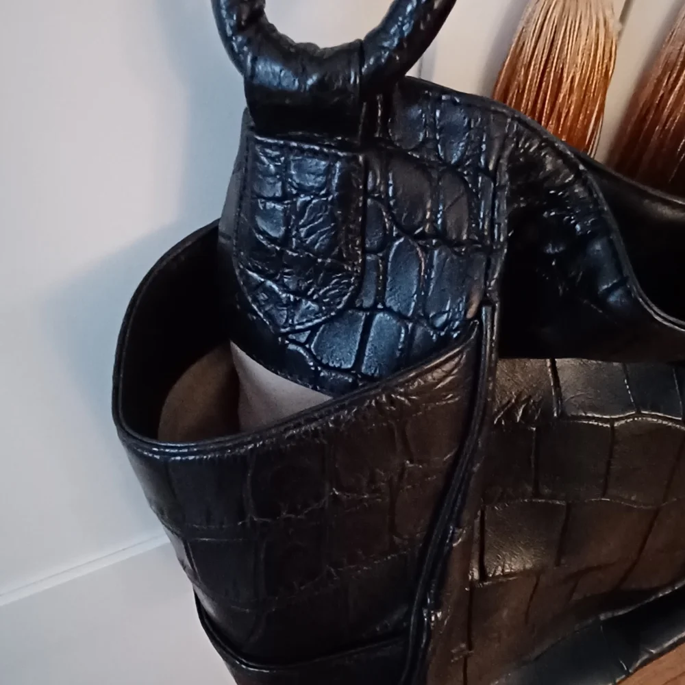 Barfield Collection bag - Picture 3 of 11